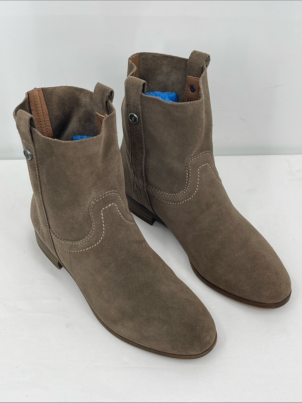 Frye & Co. Taupe Suede Ankle Boots - Women's Booties SIZE 7.5M